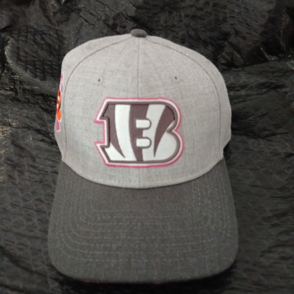 NFL Kids Cap in Gray and Black with Pink Highlights